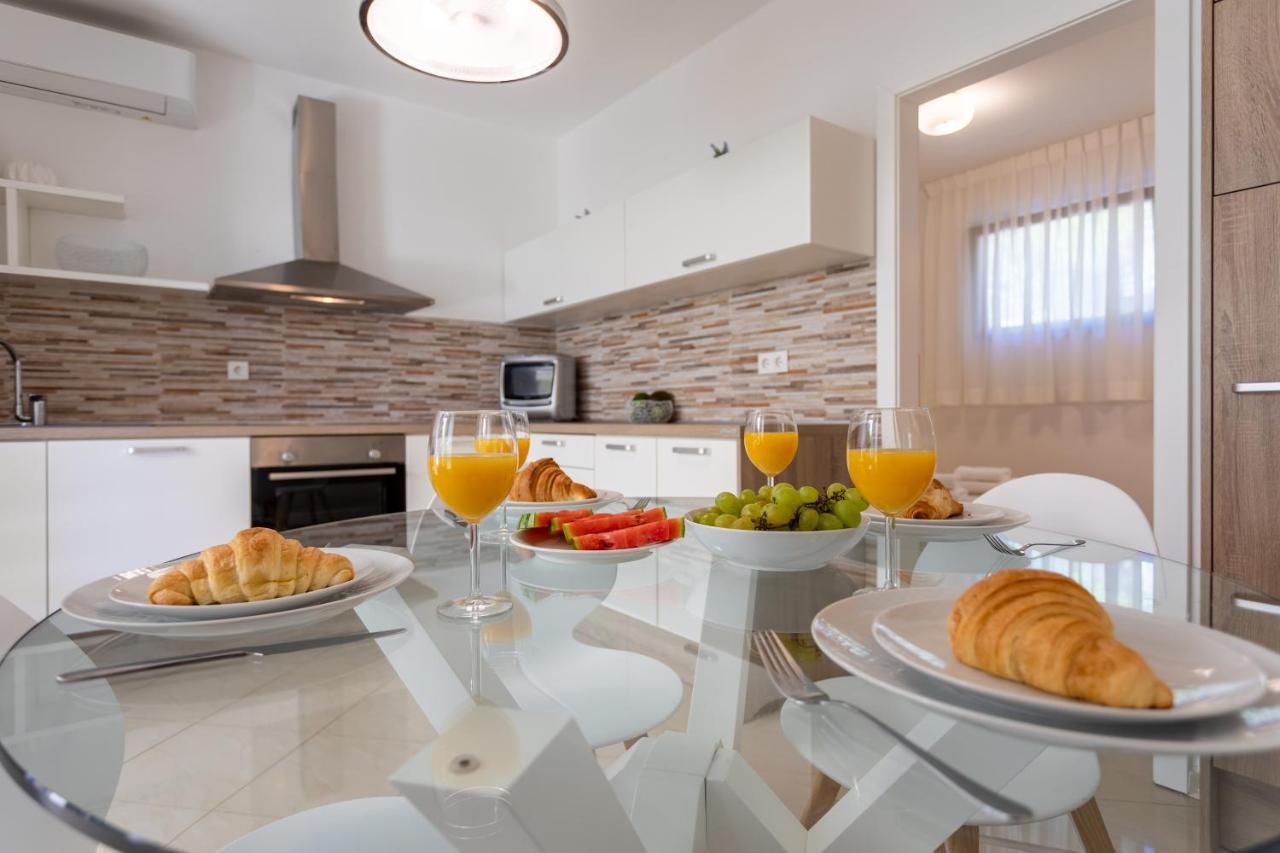 Apartments House Barbara Kornić 외부 사진